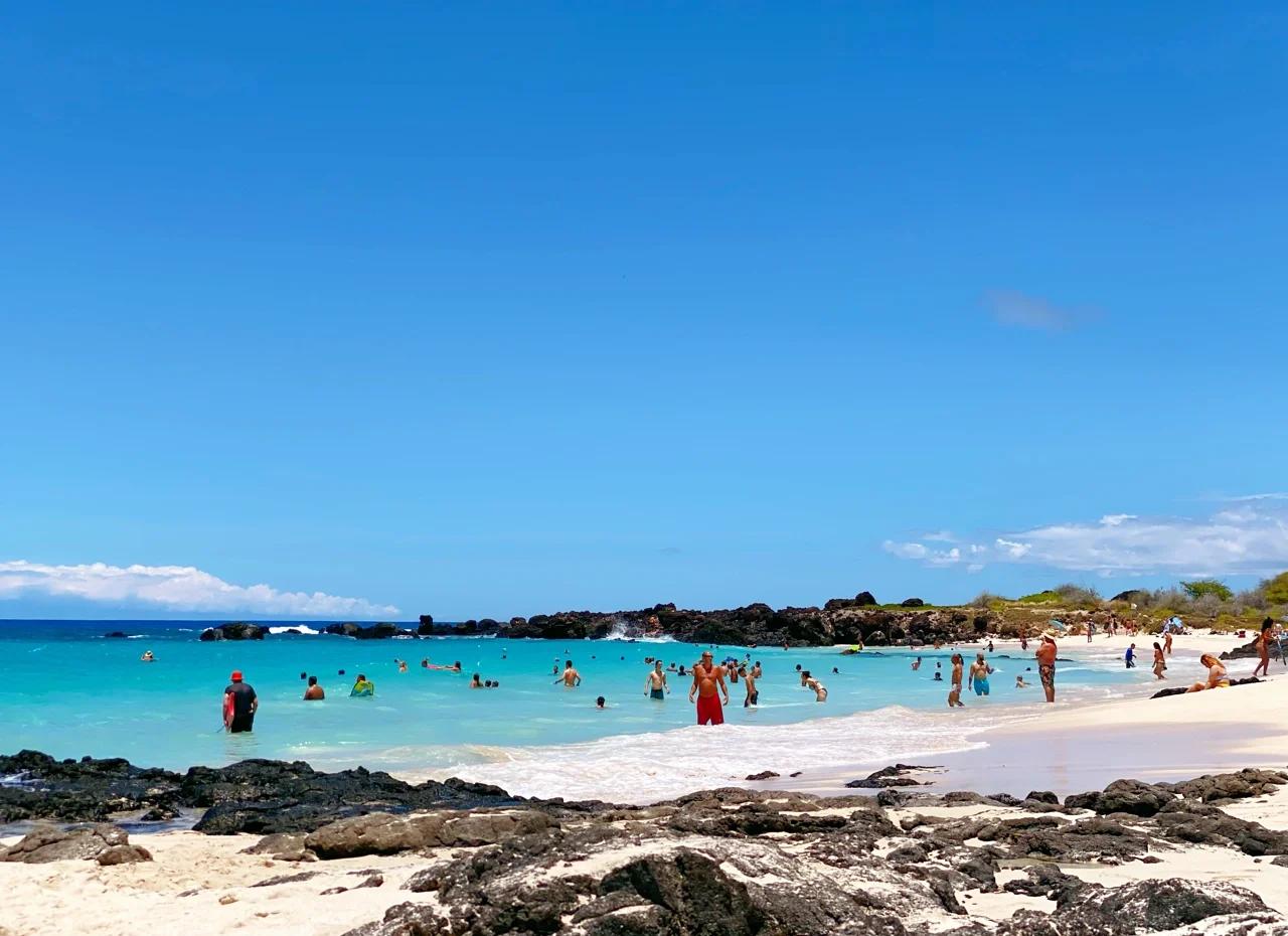 夏威夷旅游必去景点 火山熔岩奇观体验
