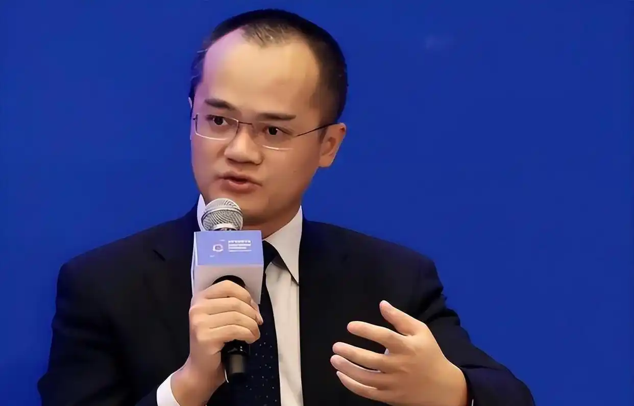 免费空降背后的商业逻辑与用户体验较量 —— 深度剖析企业竞争与市场战略