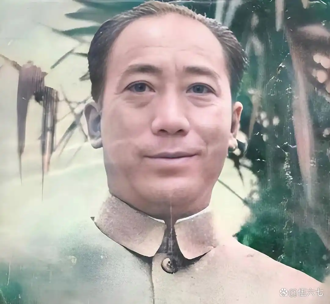 如何评价抗战中的戴笠?唯一一个能随时见到蒋介石的人...