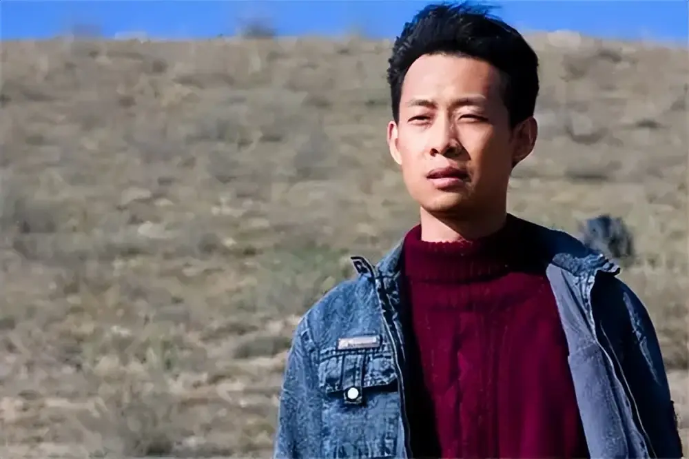 兵王：一个连续参加八年高考的少年怎么样了？...