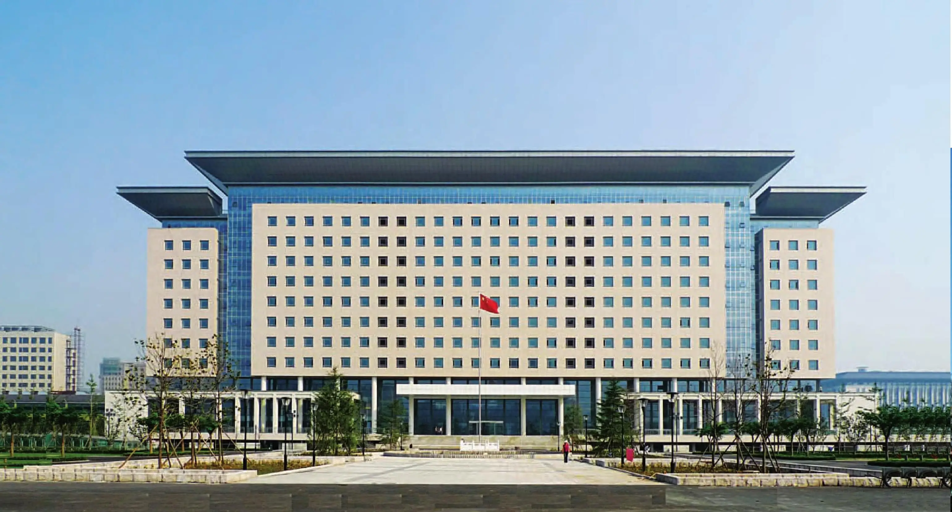 大学附近小旅馆为何爆满？_揭秘学生党省60%住宿费的生存智慧