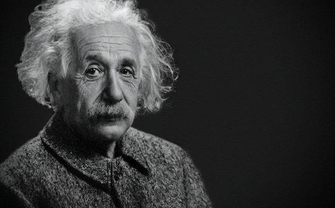 不信上帝的爱因斯坦到底发现了什么?为何说:一切都是...