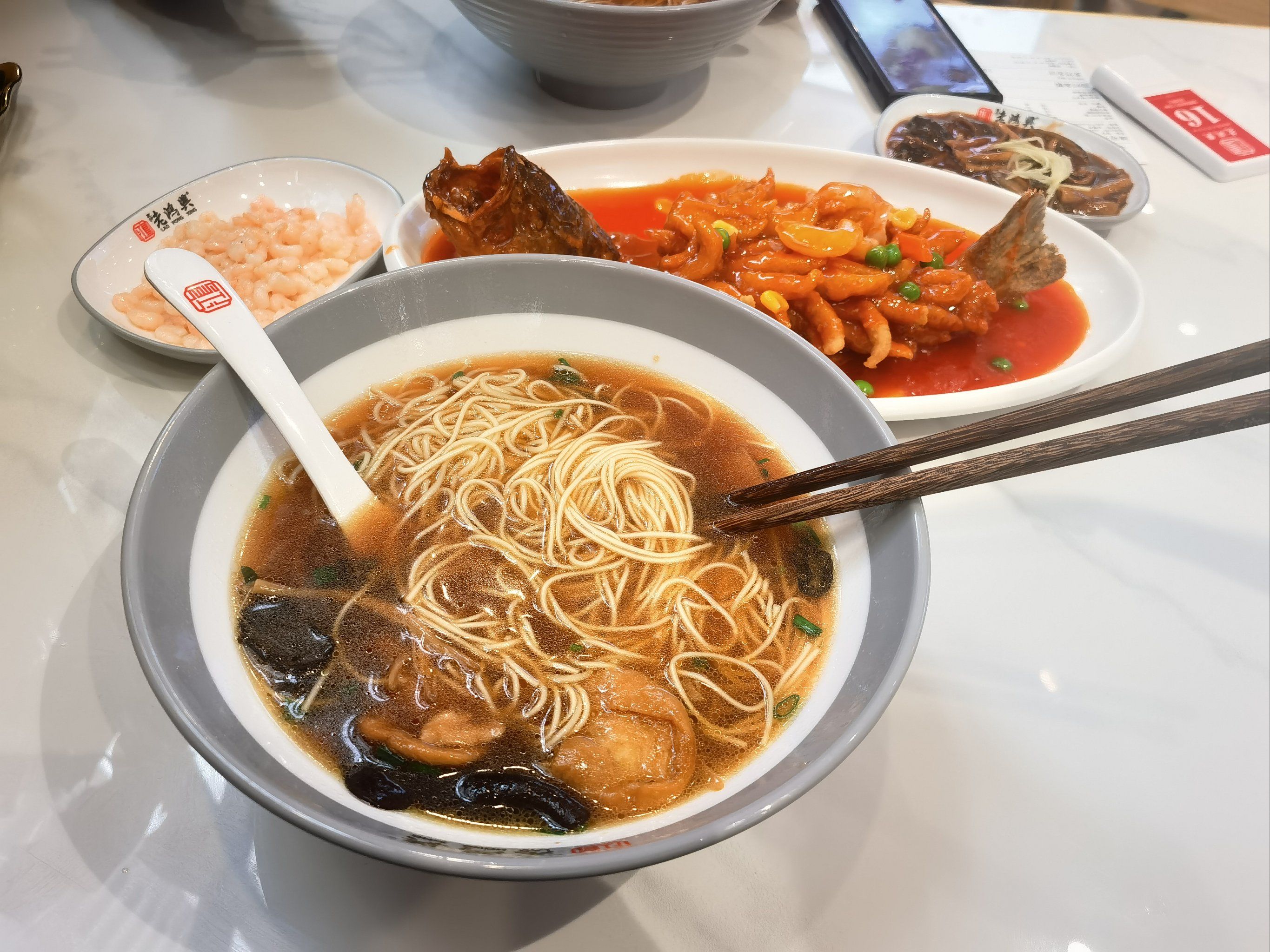 郑州苏式面馆推荐 苏式红汤面味道解析