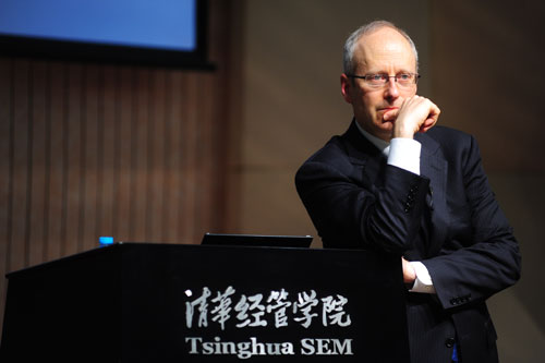 学术界超级巨星，收入与猫王、披头士比肩的桑德尔如何...
