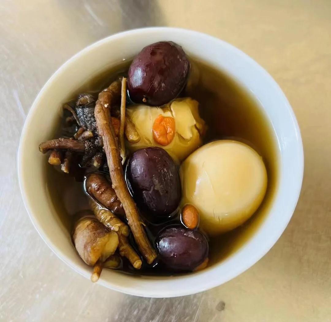 当归煮鸡蛋煮茶叶蛋的方法 煮鸡蛋要煮几分钟才熟凉水下锅