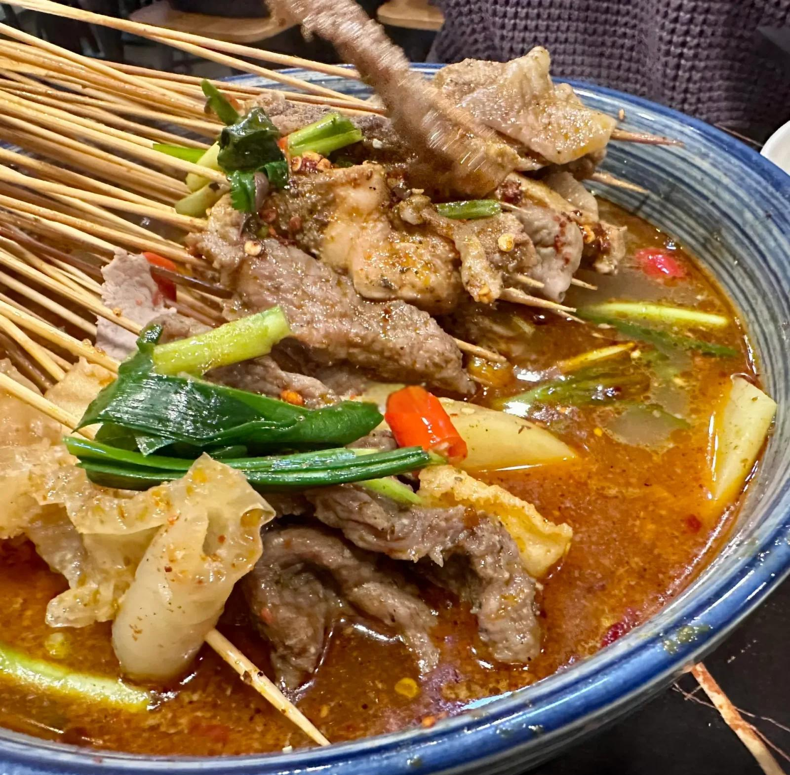 串爆社交媒体暗号解析与2025年实测安全指南