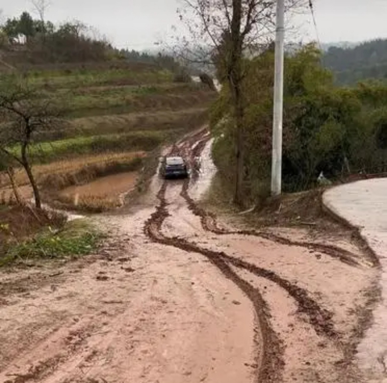 吐鲁番到家的飞机交通服务情况及旅游体验分享