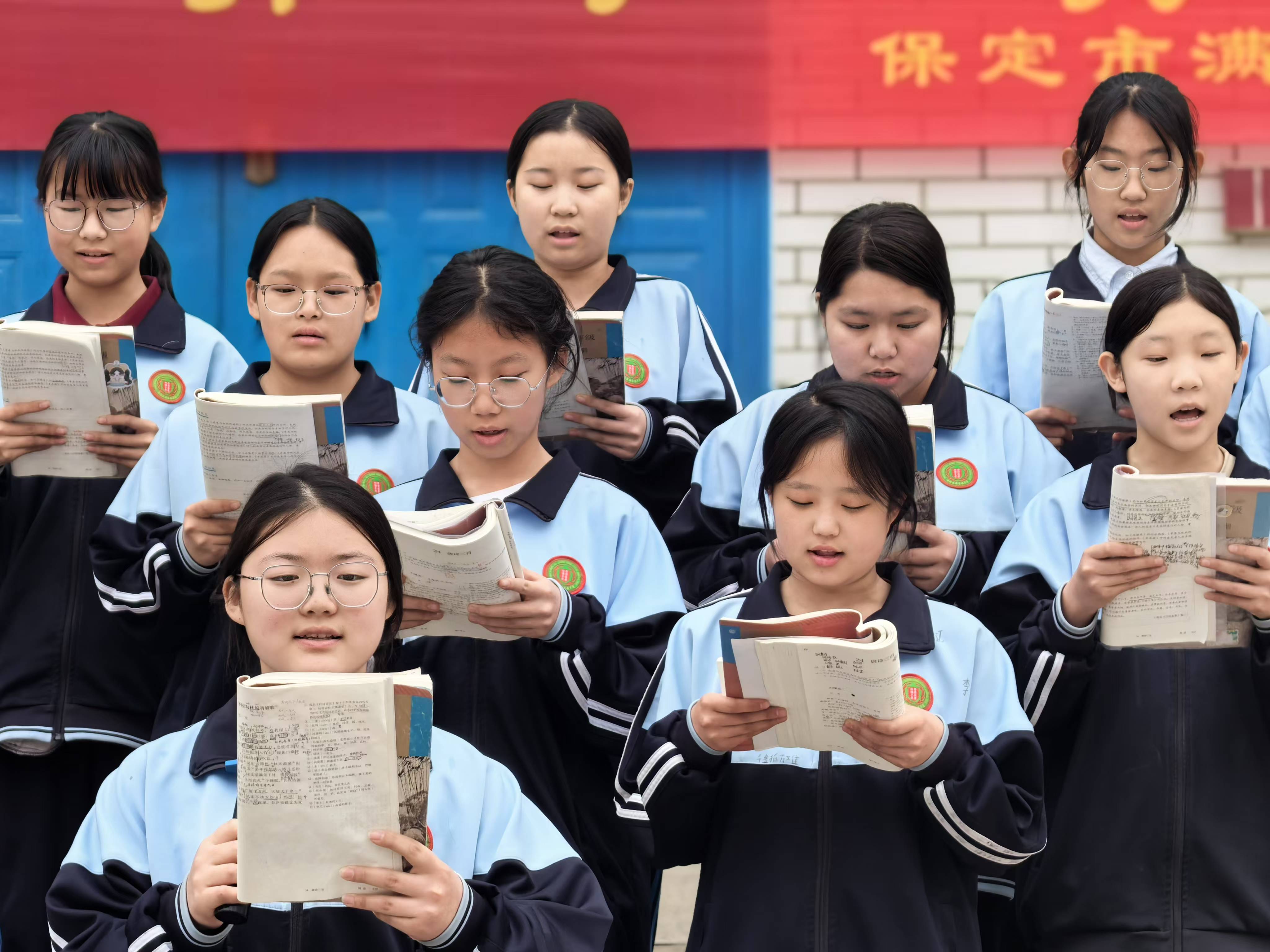 大学城学生包车攻略,如何高效组织团体出行