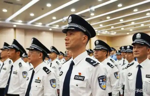 QQ小妹二维码图片:从社交工具到文化符号的演变历程