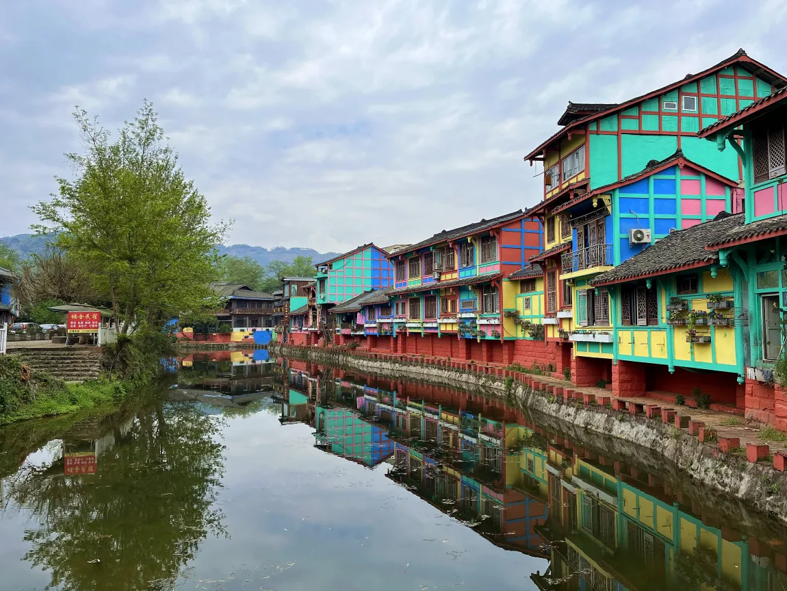 五公里内的暗流：当'附近的人'100元一次的灰色集市