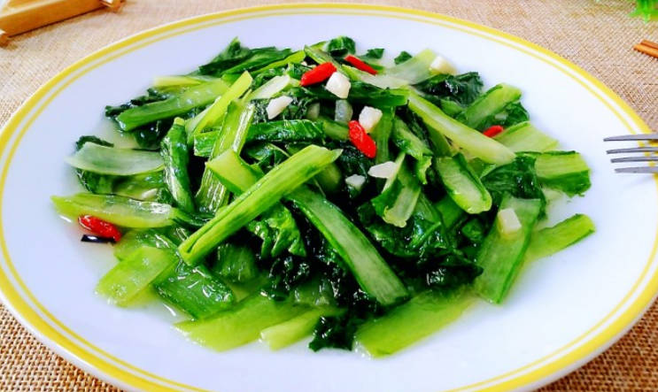 炒小白菜