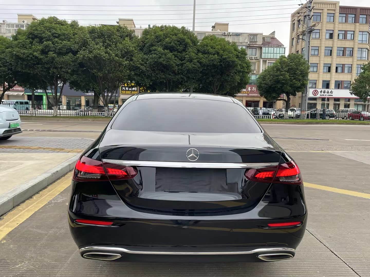奔驰E200和E200K区别 奔驰E200和E300区别是什么
