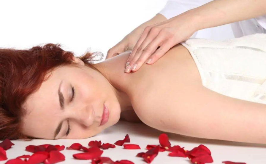 乐平精油开背都会送飞机吗