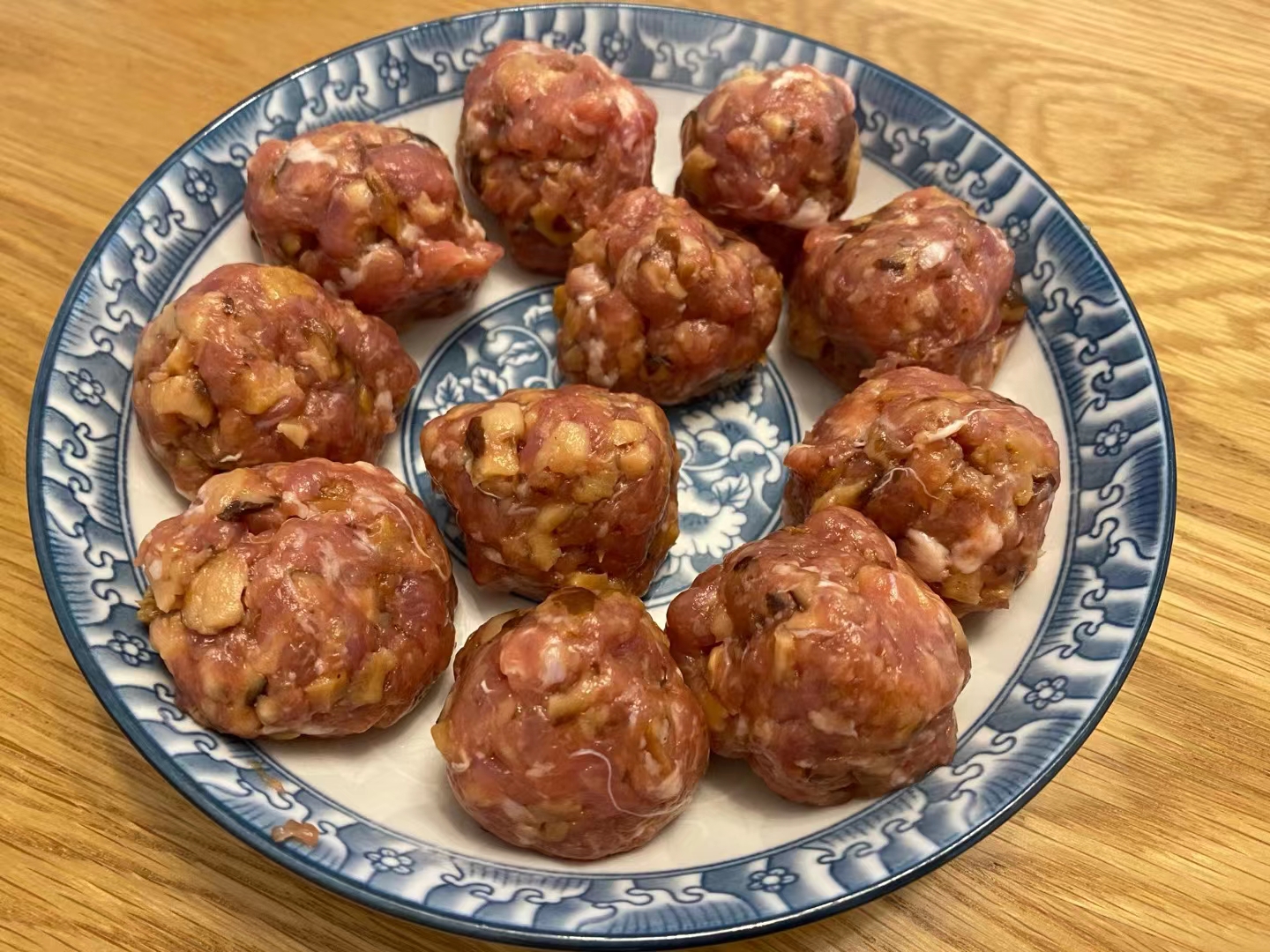 猪肉香菇丸子做法窍门 萍乡肉丸子怎么做