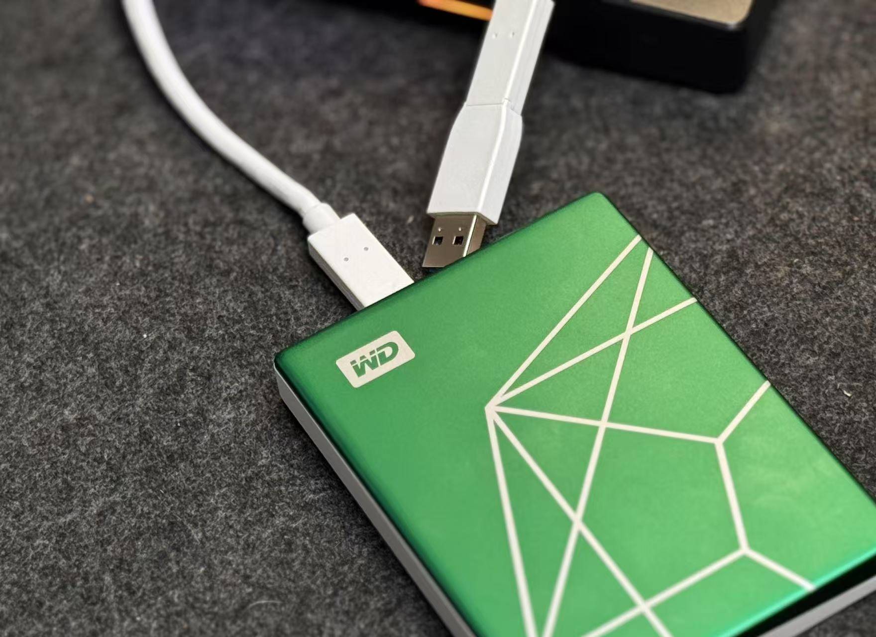 移动硬盘无法读取