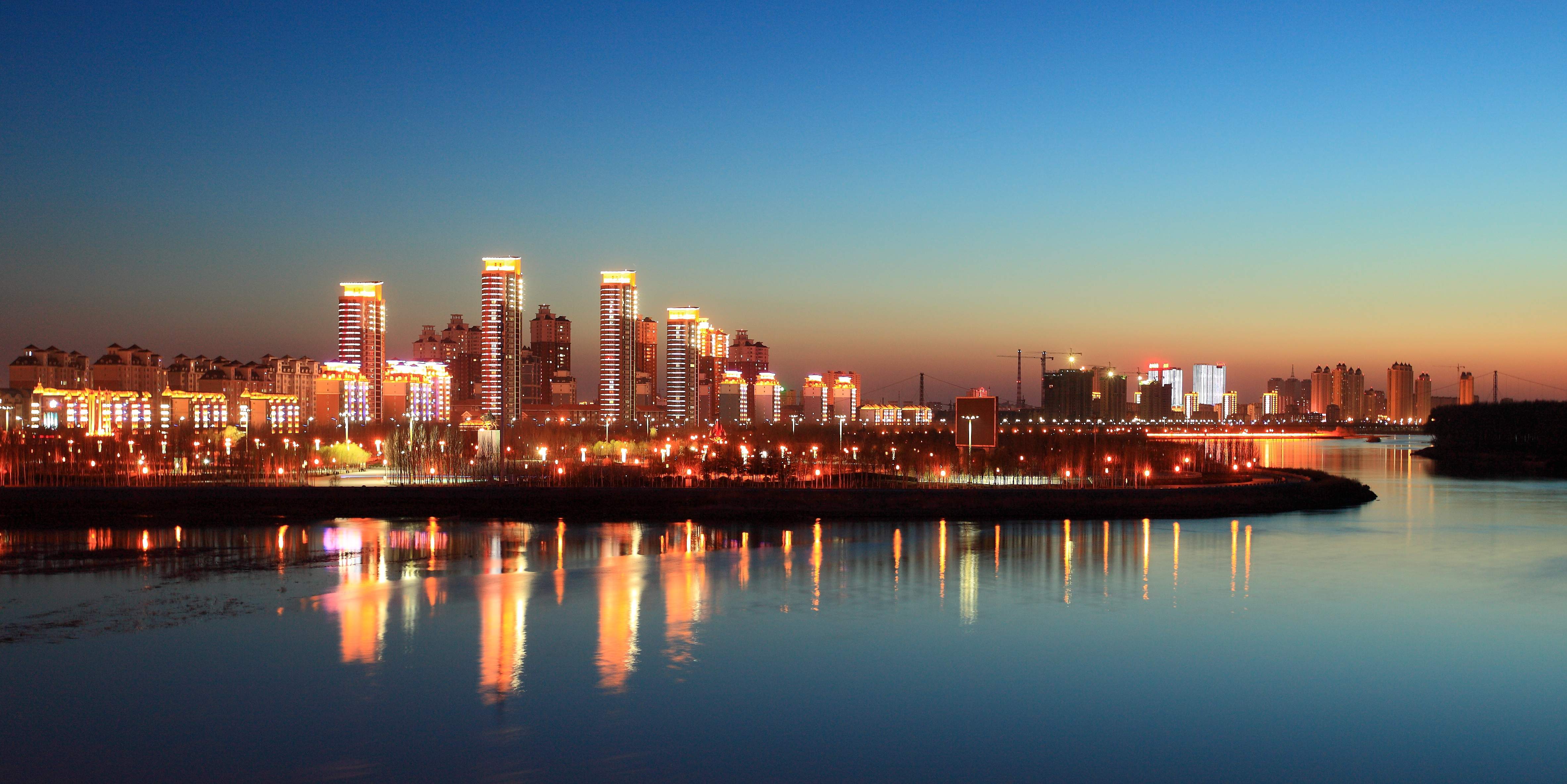 松原女子学院后街喝茶