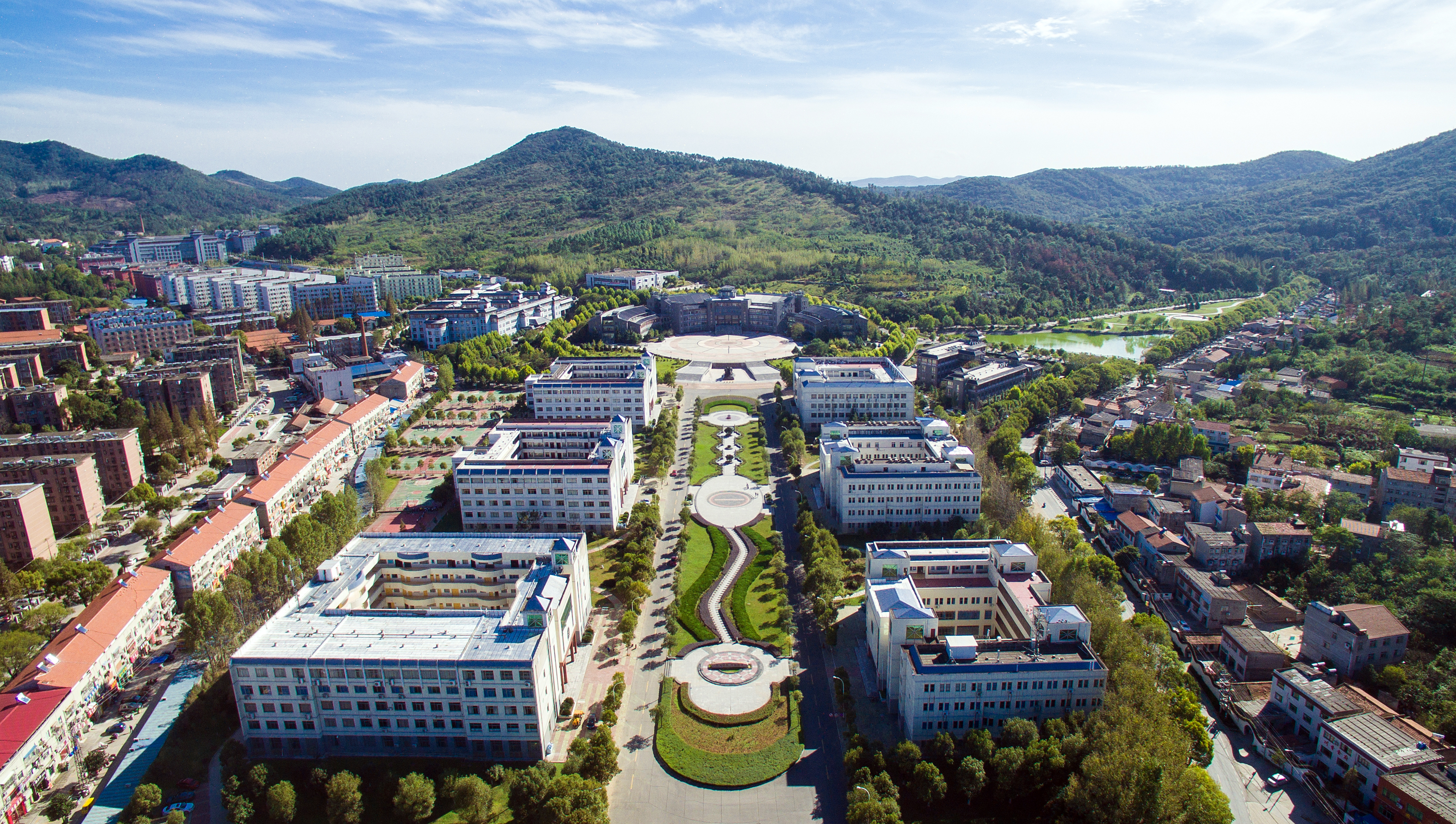 近日爆出的新闻显示,常德文理学院附近休闲会所有推荐性价比高的吗?