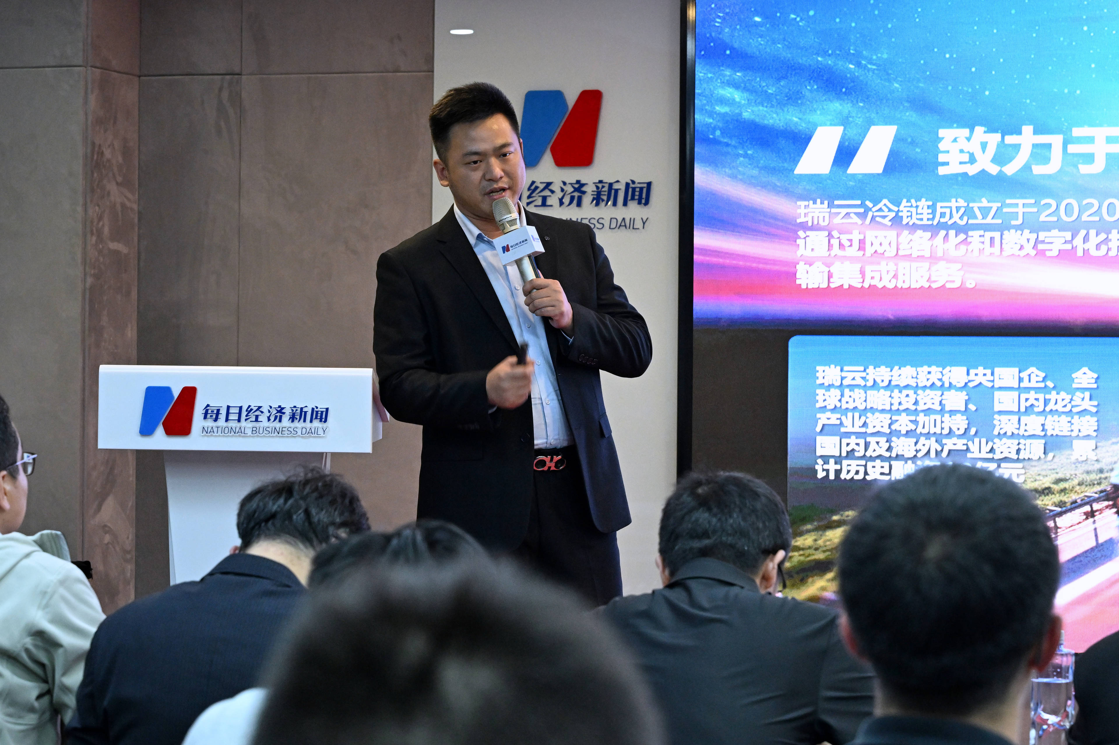《王者荣耀》之父姚晓光:比起沉默,你更应该探索...