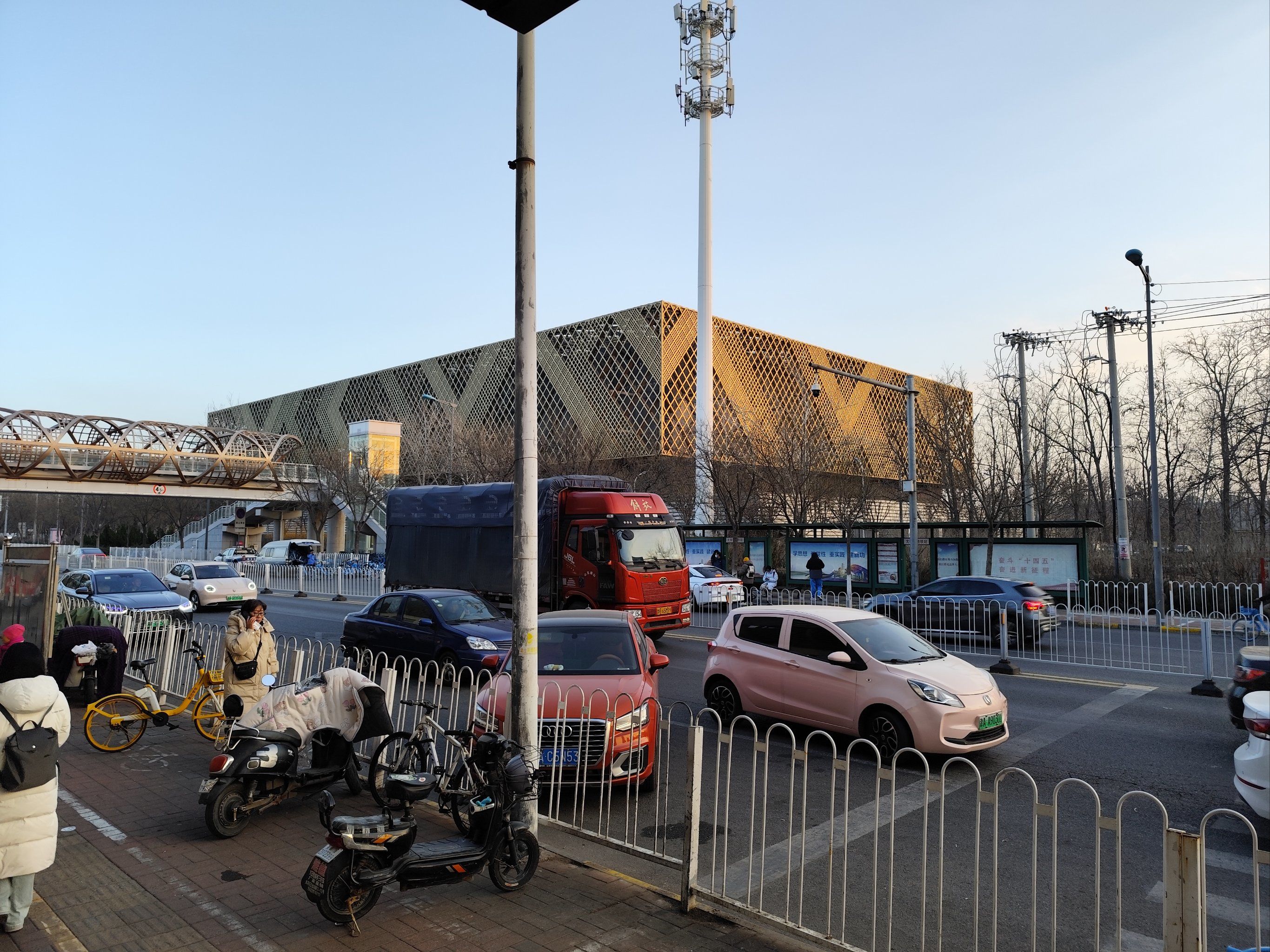 常德大学城找学生服务