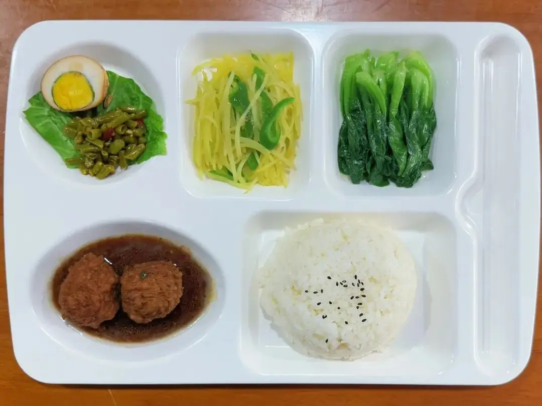 秦皇岛快餐200元套餐怎么选择？避坑指南帮你省30%预算